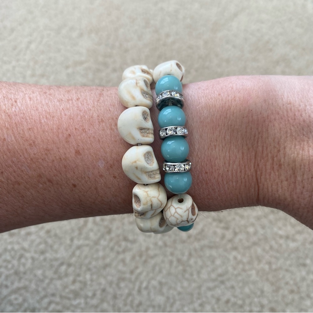 Women’s Set of Two Skeleton Elastic Bracelets